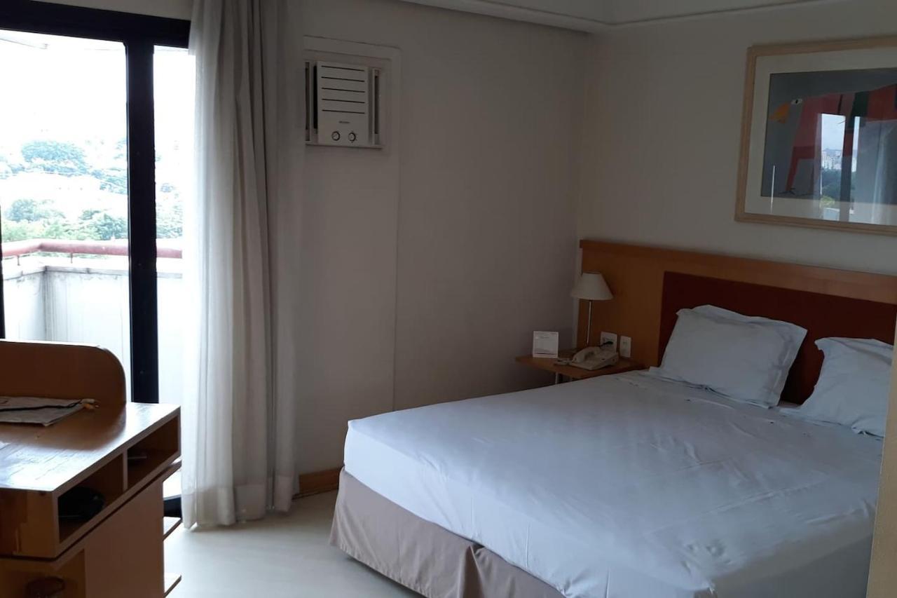 Flat Com Sacada - Regiao Ibirapuera Proximo Varios Hospitais E Unifesp São Paulo