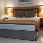 Flat Com Sacada - Regiao Ibirapuera Proximo Varios Hospitais E Unifesp